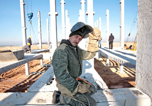 Manufacturing base of Belarusian nuclear plant to be built by year-end<br />